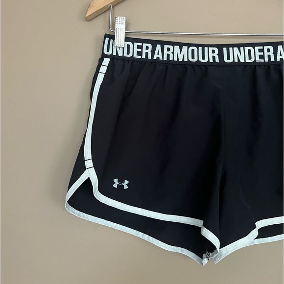 {Under Armour} Heat Gear Activewear Running Shorts in Black - Womens Small - Picture 2 of 10